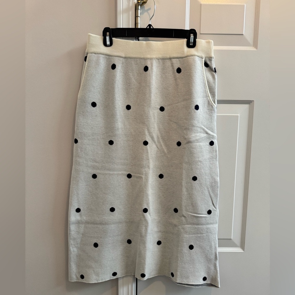 Tea n rose - Polka Dot Knit Midi Skirt (large)